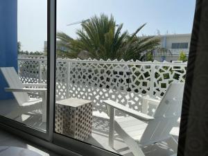 Balkón nebo terasa v ubytování Cayman Luxury Rentals at The Grove