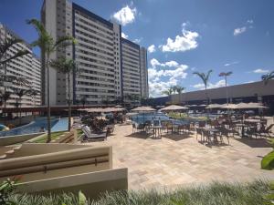 Swimmingpoolen hos eller tæt på Solar das Águas Park Resort - Apartamento em Olímpia para 5 pessoas