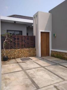 Gallery image of Maison de Q - 2 BR at Villa Ubud B 12 Anyer in Babagan