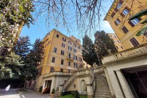 Budova, v ktorej sa apartmán nachádza