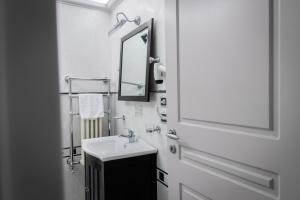A bathroom at Il Salotto Di Firenze