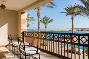 En balkong eller terrasse på Marina Resort Port Ghalib, a member of Radisson Individuals
