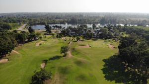 Vaade majutusasutusele Korat Country Club Golf and Resort linnulennult