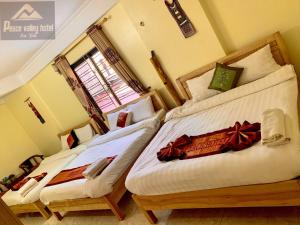 Katil atau katil-katil dalam bilik di SaPa Peace Valley hotel