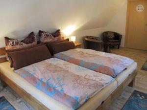 Postel nebo postele na pokoji v ubytování Holiday Home Sissi by Interhome