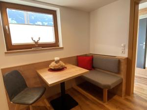 Et sittehjørne på Apartment Neuner by Interhome
