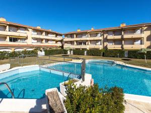 The swimming pool at or close to Apartment Edificio Tamarius by Interhome