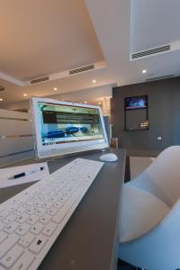 Kuchyňa alebo kuchynka v ubytovaní Executive Inn Boutique Hotel