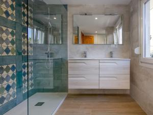 Kúpeľňa v ubytovaní Apartment Hawai by Interhome