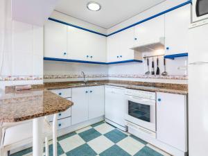 Fotografia z galérie ubytovania Apartment Bonaire IV - La Concha by Interhome v destinácii Oropesa del Mar