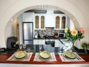 Una cocina o zona de cocina en Holiday Home La Pansa by Interhome