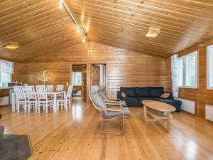 Posezení v ubytování Holiday Home Paroni by Interhome + 11 fotografií