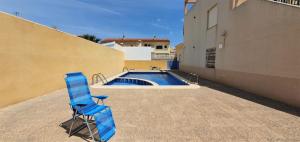 Basen w obiekcie Przytulny Apartament 100m od plaży lub w pobliżu