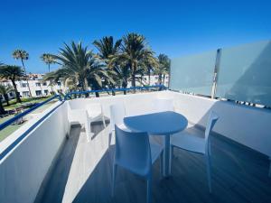 A balcony or terrace at Apartamento Brumar2 Corralejo