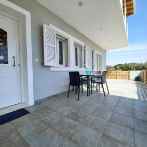 Eleonas Apartment 1, Lygia的阳台或露台