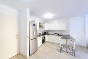 Kuchnia lub aneks kuchenny w obiekcie Terraza Los Cristianos