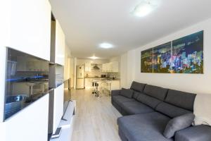 TV a/nebo společenská místnost v ubytování Terraza Los Cristianos