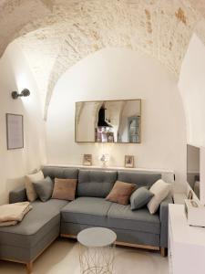 A seating area at DOMUS OTIUM OSTUNI - Tiny House