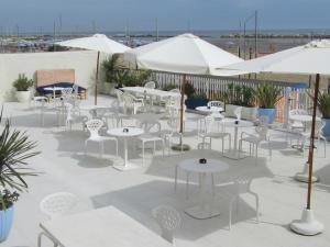 Restaurace v ubytování Riviera Mare Beach Life Hotel