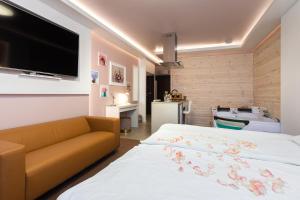 TV a/nebo společenská místnost v ubytování Luna De Luxe Apartment