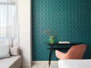 Ein Sitzbereich in der Unterkunft Athens City View Urban Suites