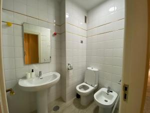 A bathroom at Premium Center Alameda Még 25 kép