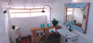 Ένα μπάνιο στο El Paraiso Posada Finca San Vicente