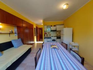 Kuchyňa alebo kuchynka v ubytovaní Apartments Istria Baska