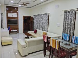 Photo de la galerie de l'établissement Corner apartment, 2BHK with good privacy, parking, à Bangalore