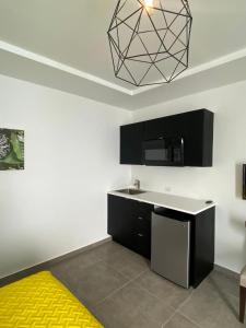 A television and/or entertainment centre at Hotel Nest