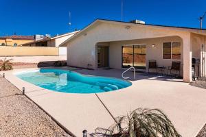 Gallery image of Relax and Unwind - Pool - New - Central - Spacious in Lake Havasu City