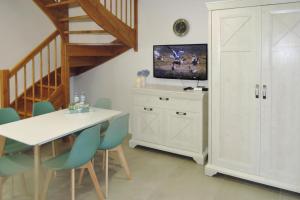 En TV eller et underholdningssystem på holiday home, Stepnica