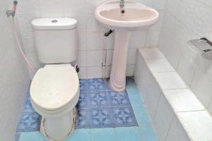 
Salle de bains dans l'établissement Silverin 2 Bajawa
