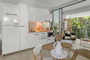 Kuchyň nebo kuchyňský kout v ubytování Vista Melaleuca - Drift 2409 + 8 fotografií