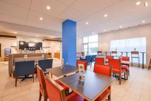 Foto da galeria de Holiday Inn Express Donaldsonville, an IHG Hotel em Donaldsonville