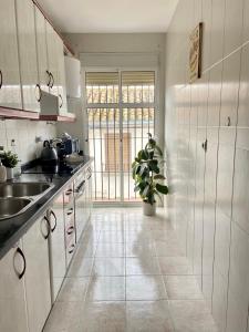 Kuchyňa alebo kuchynka v ubytovaní Apartamento Centro Peña de los Enamorados