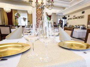 Nápoje v ubytovaní Hotel Dąbrowski