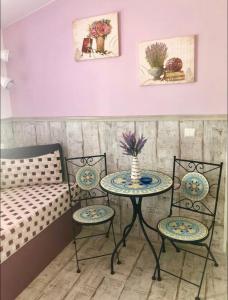 A seating area at Sofia centre Még 37 kép