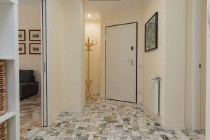 Fotografia z galérie ubytovania JOIVY Modern 2bed flat with balcony, 250m from M5 Foppa and M2 Sant'Agostino v Miláne