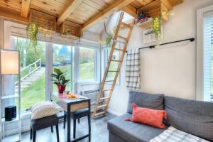 Ruang duduk di Chouette Tremblant Ski Inout Pedestrian Village +20 gambar