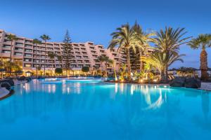 Bazén v ubytování Barceló Lanzarote Royal Level nebo v jeho okolí