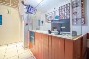 Televisyen dan/atau pusat hiburan di Hotel Internacional de Arequipa