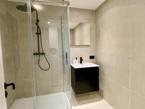 Koupelna v ubytování Beautiful 1 Bedroom Serviced Apartment 76m2 -MNL B-