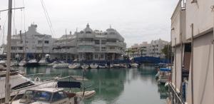 Fotografia z galérie ubytovania Estudio DELUXE A ESTRENAR v destinácii Benalmádena