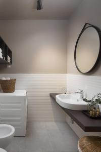 Kúpeľňa v ubytovaní Apartman Colmo s hidromasažnom kadom