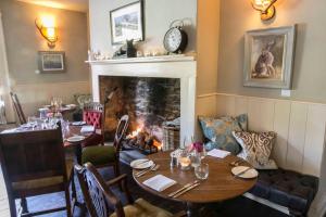 A restaurant or other place to eat at The Seagrave Arms 