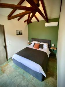Postel nebo postele na pokoji v ubytování Villa Hylas Luxury Bed & Breakfast Kilada