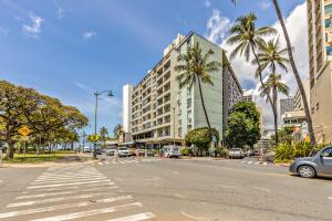 Gallery image of Picturesque Hotel Room with Private Balcony in Waikiki! in Honolulu