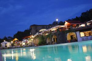 Bazén v ubytování Hotel Hermitage nebo v jeho okolí