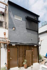 大阪市にあるOyado NAKAZ II - Vacation STAY 27698vの黒い家